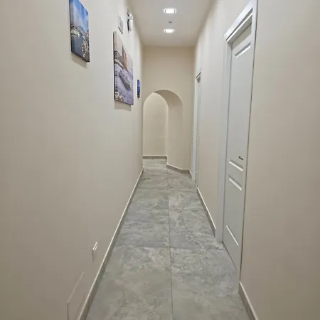 Konukevi De Ste 3*